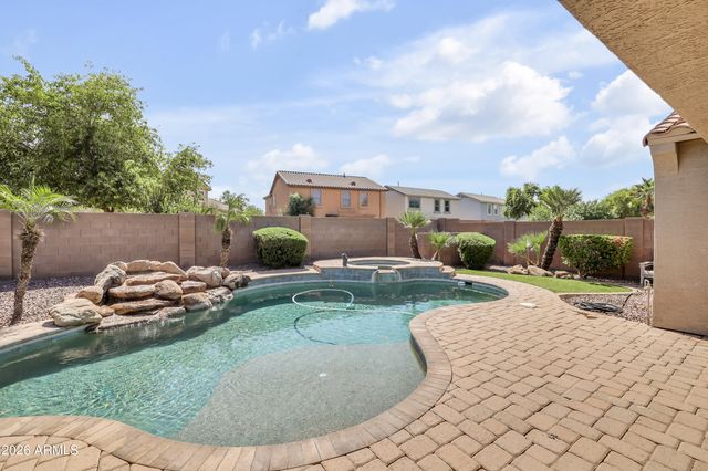 38333 N CAROLINA Avenue, San Tan Valley, AZ 85140