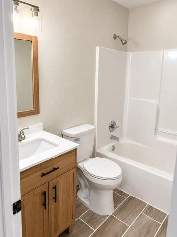 313 NE Coldwater Creek Road, Grain Valley, MO 64029
