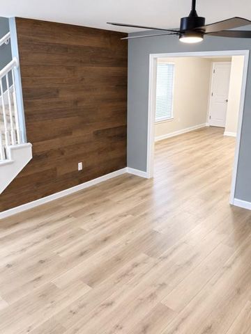 313 NE Coldwater Creek Road, Grain Valley, MO 64029