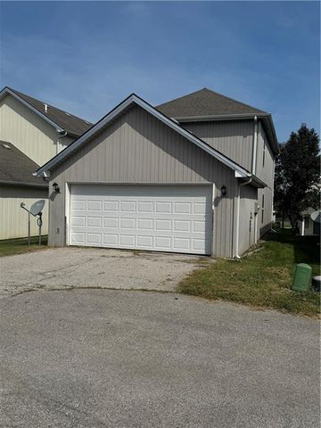 313 NE Coldwater Creek Road, Grain Valley, MO 64029