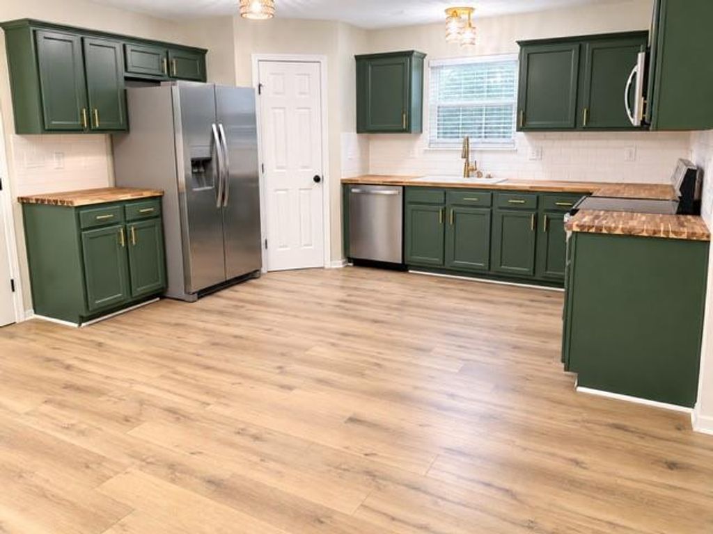 313 NE Coldwater Creek Road, Grain Valley, MO 64029