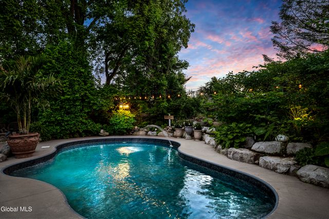 73 Masters Common South, Queensbury, NY 12804