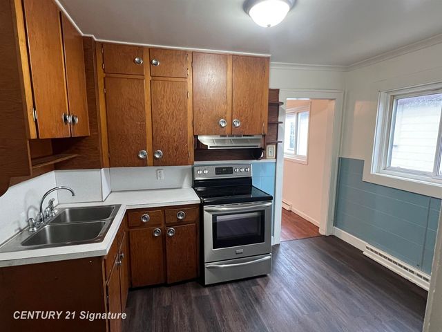 2233 S Niagara Street, Saginaw, MI 48602