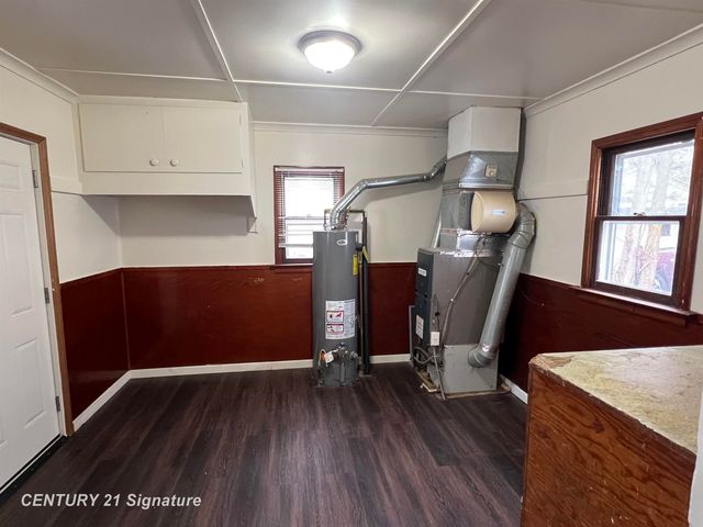 2233 S Niagara Street, Saginaw, MI 48602