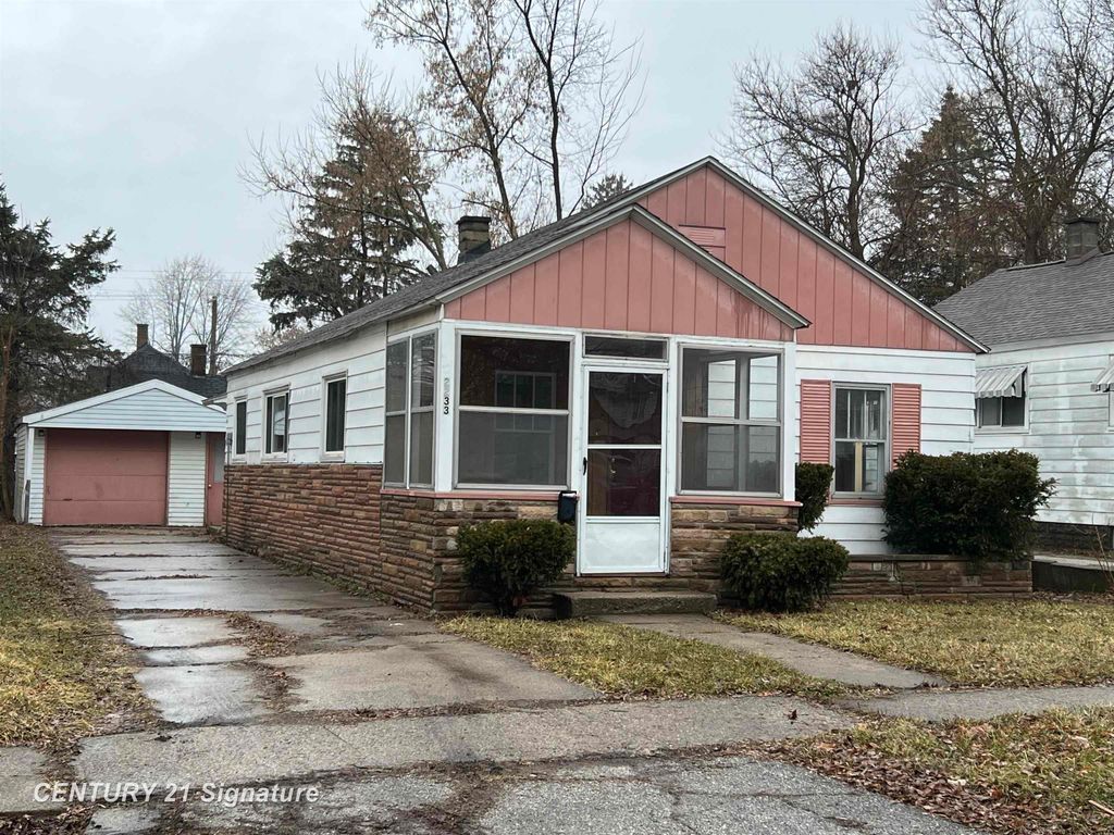 2233 S Niagara Street, Saginaw, MI 48602