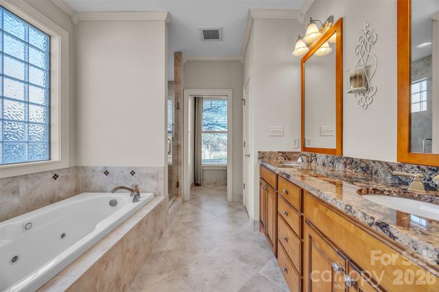 3708 Rock Bridge Drive NE, Conover, NC 28613
