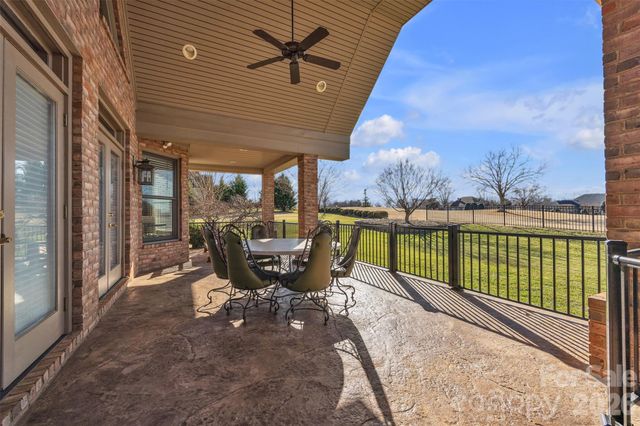 3708 Rock Bridge Drive NE, Conover, NC 28613