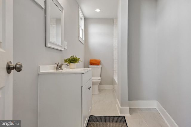 313 DELAWARE AVE, Palmyra, NJ 08065