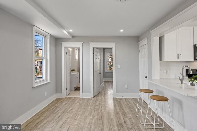 313 DELAWARE AVE, Palmyra, NJ 08065