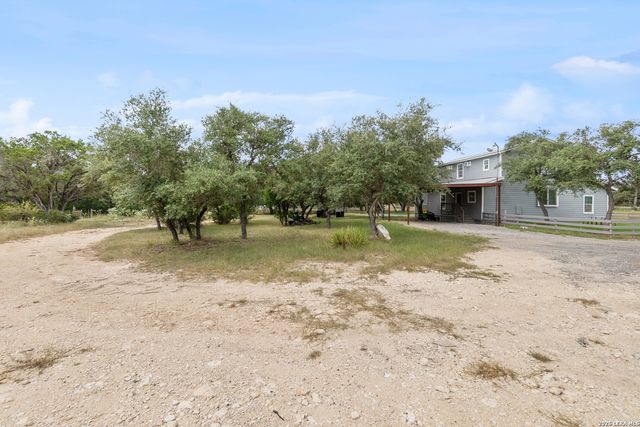 323 Lakeside, Lakehills, TX 78063