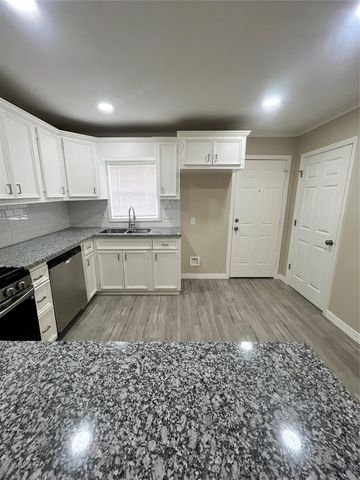 6708 Saint Augustine Street, Houston, TX 77021