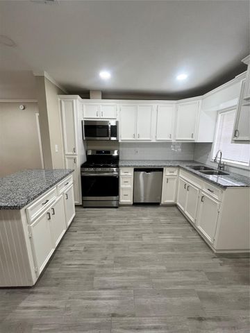 6708 Saint Augustine Street, Houston, TX 77021