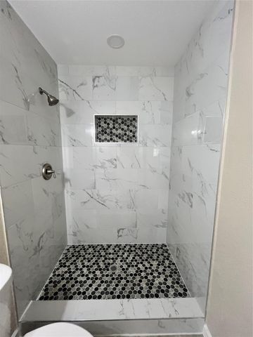 6708 Saint Augustine Street, Houston, TX 77021