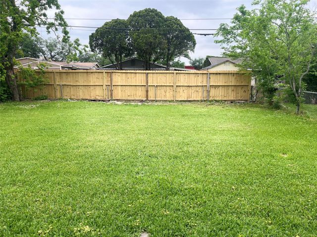 6708 Saint Augustine Street, Houston, TX 77021