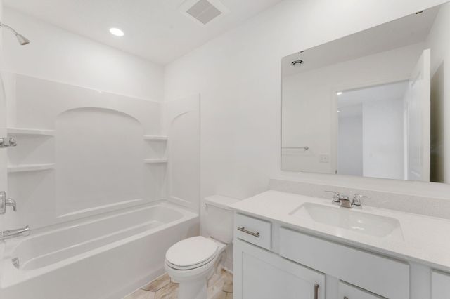 11064 203rd Street W, Lakeville, MN 55044