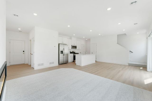 11064 203rd Street W, Lakeville, MN 55044