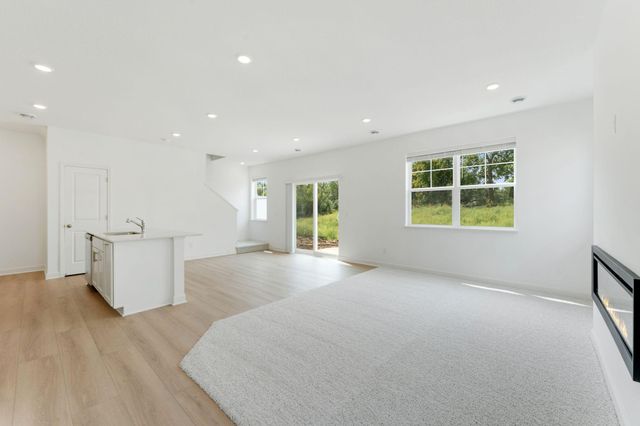 11064 203rd Street W, Lakeville, MN 55044