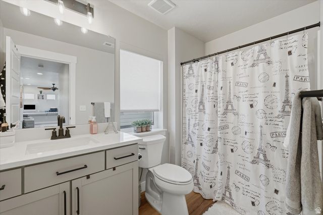 868 N 2125 W, Layton, UT 84041
