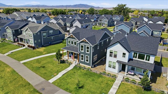 868 N 2125 W, Layton, UT 84041