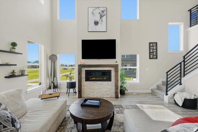 868 N 2125 W, Layton, UT 84041