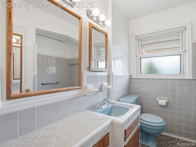 9116 Tecumseh Avenue, Redford Charter Township, MI 48239