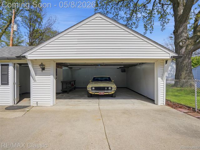 9116 Tecumseh Avenue, Redford Charter Township, MI 48239