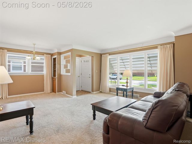 9116 Tecumseh Avenue, Redford Charter Township, MI 48239