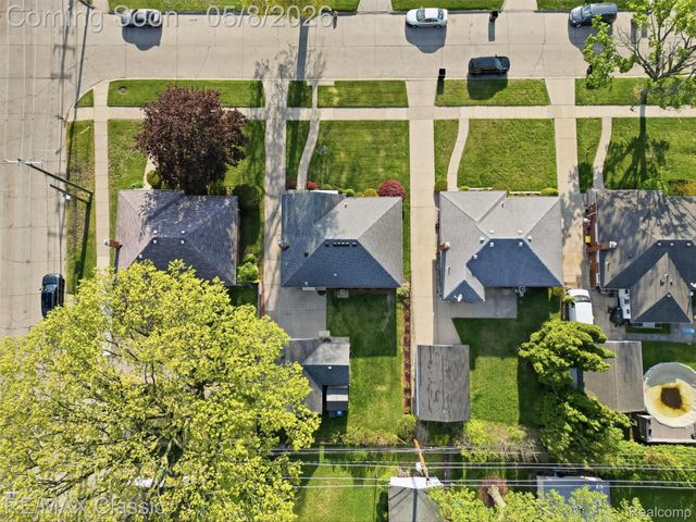 9116 Tecumseh Avenue, Redford Charter Township, MI 48239