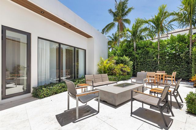 135 Churchill Road, West Palm Beach, FL 33405