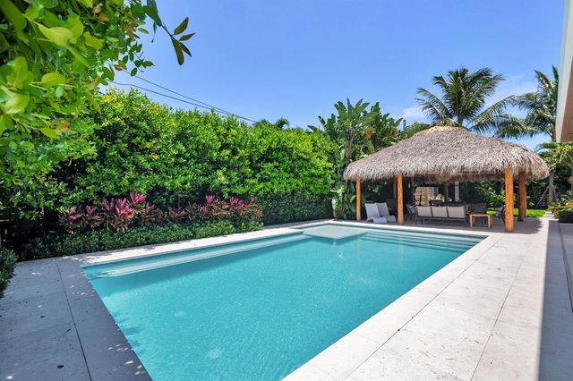 135 Churchill Road, West Palm Beach, FL 33405