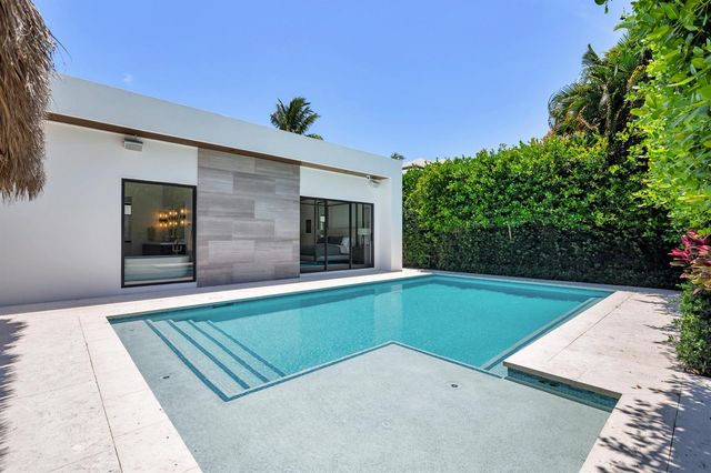 135 Churchill Road, West Palm Beach, FL 33405