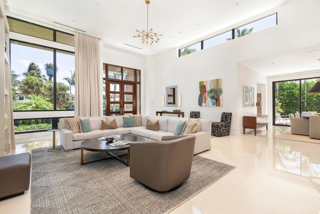 135 Churchill Road, West Palm Beach, FL 33405