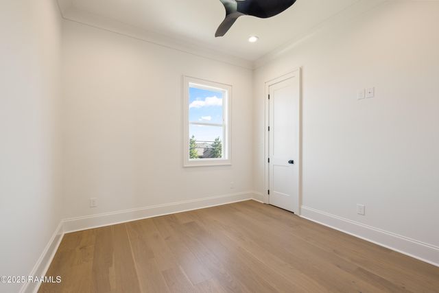 207 Barkhill Drive, Lafayette, LA 70508