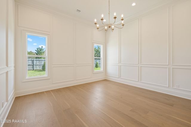 207 Barkhill Drive, Lafayette, LA 70508