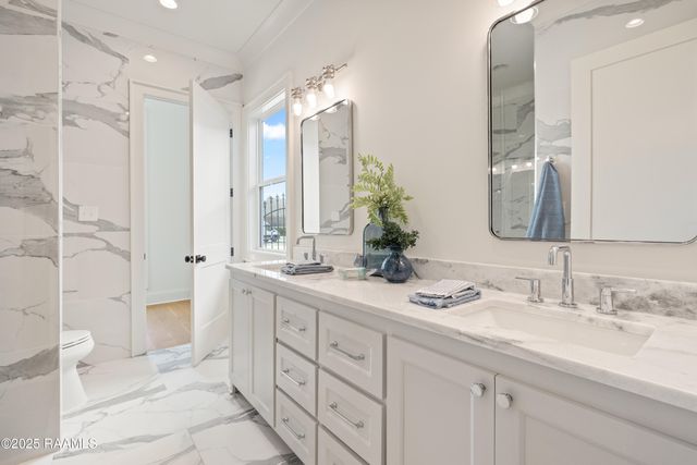 207 Barkhill Drive, Lafayette, LA 70508