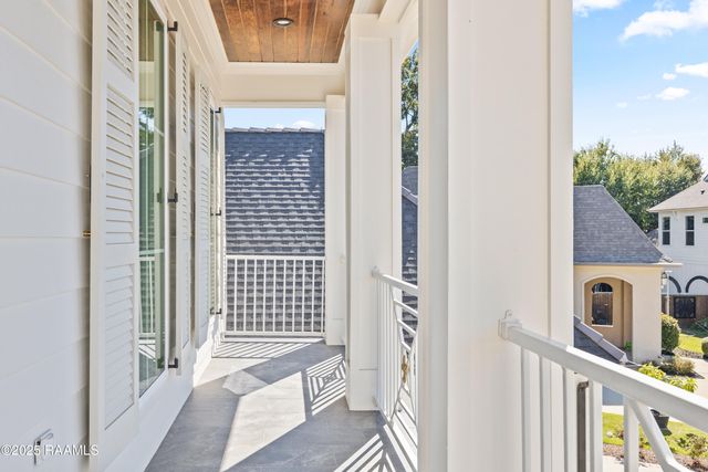 207 Barkhill Drive, Lafayette, LA 70508