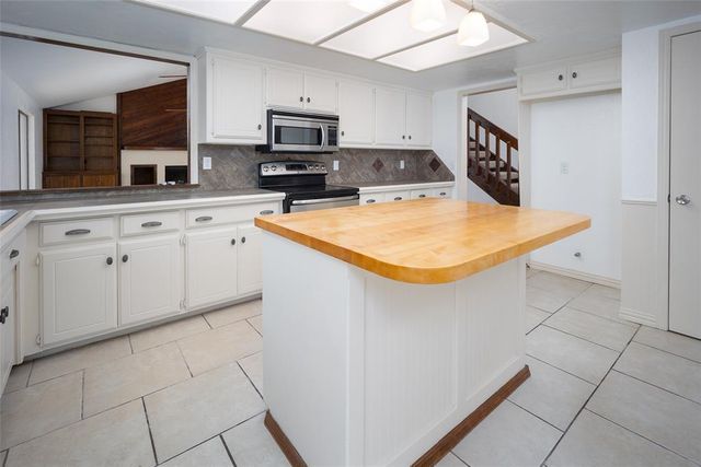 2400 Northwood Lane, Edmond, OK 73013