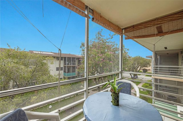 16750 NE 14th Ave 308, Miami, FL 33162