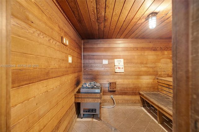 16750 NE 14th Ave 308, Miami, FL 33162