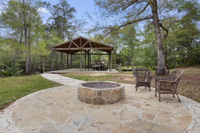 3401 Goldenrod Avenue, Moss Point, MS 39562
