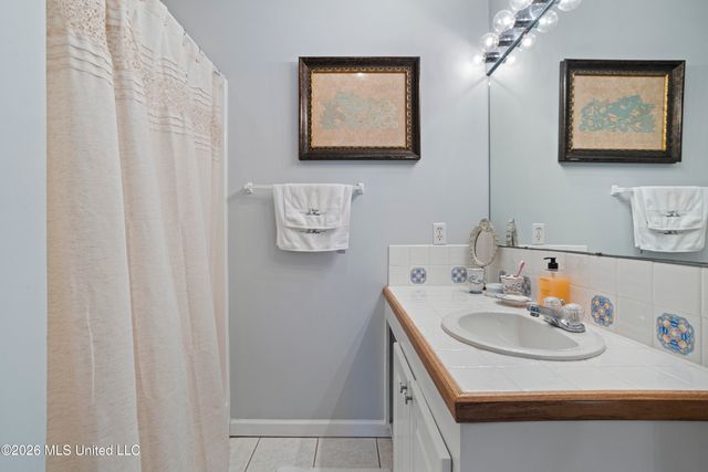 3401 Goldenrod Avenue, Moss Point, MS 39562