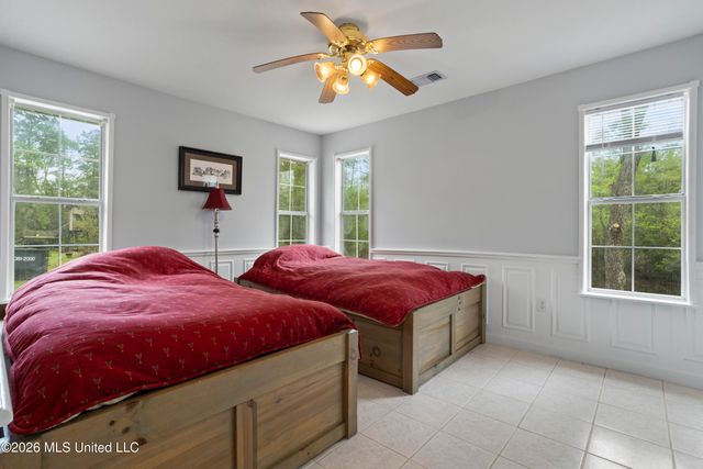 3401 Goldenrod Avenue, Moss Point, MS 39562