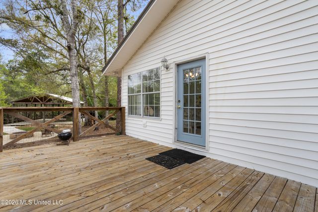 3401 Goldenrod Avenue, Moss Point, MS 39562
