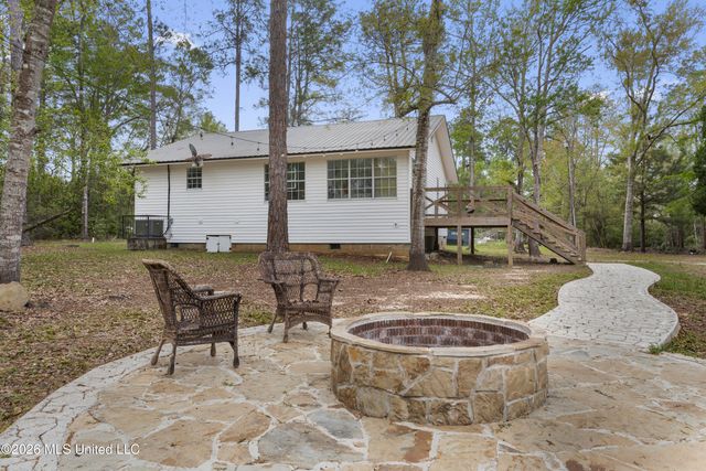 3401 Goldenrod Avenue, Moss Point, MS 39562