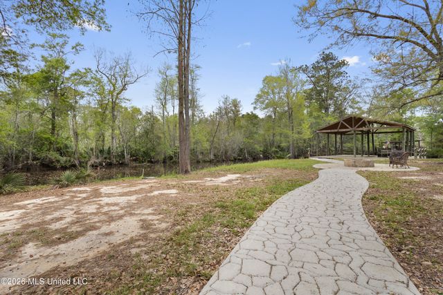 3401 Goldenrod Avenue, Moss Point, MS 39562