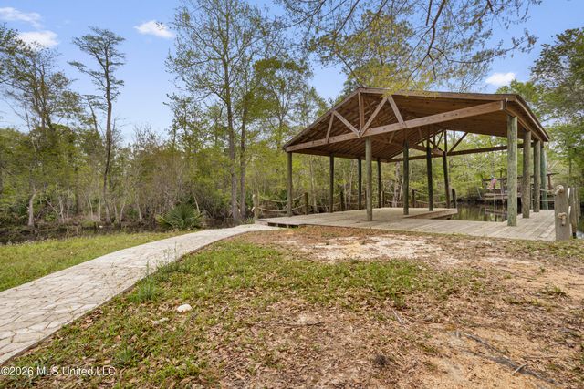 3401 Goldenrod Avenue, Moss Point, MS 39562
