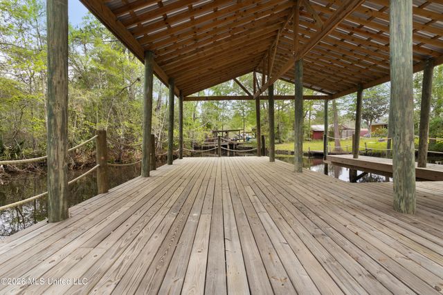 3401 Goldenrod Avenue, Moss Point, MS 39562