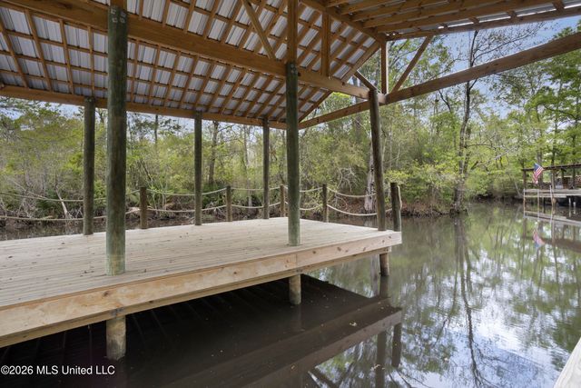 3401 Goldenrod Avenue, Moss Point, MS 39562