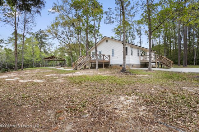 3401 Goldenrod Avenue, Moss Point, MS 39562