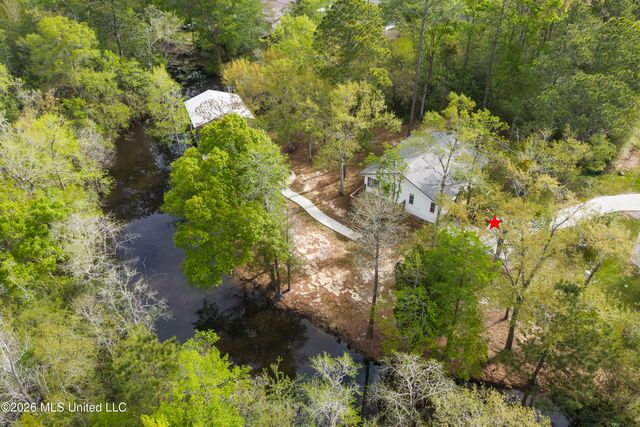 3401 Goldenrod Avenue, Moss Point, MS 39562